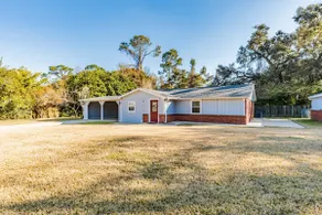 Private Home with Quick Access to Enjoyment - Image 3