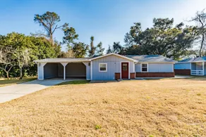 Private Home with Quick Access to Enjoyment - Image 2
