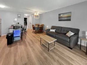 Waterfront 1 Bdrm condo w/ Pool - Walk to the Jet! - Image 4