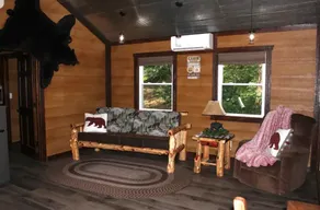 The Bear Den (Pine Valley Cabins) - Image 4