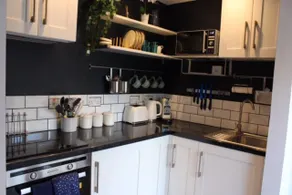Modern Well Equipped Garden Studio - Image 4
