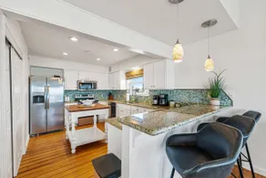 Beautiful Beachfront Home    Perfect For A Family Vacation - Image 5