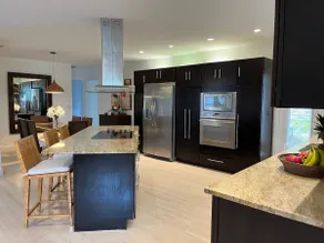 Modern Abode 3 miles from beach  - Image 4