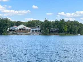 A Place on the Water Lakefront - Spa - Image 2
