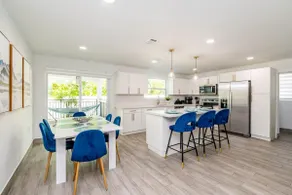 Luxury 1Bd/1Ba Home BIG Patio BBQ. 5 min Airport. - Image 4