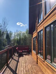 Cozy log cabin with hot tub - Image 3