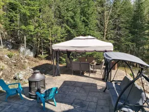 Cozy log cabin with hot tub - Image 4