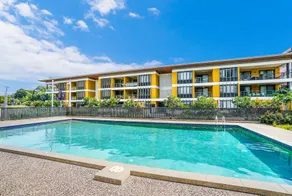 1 bedroom Waterfront Precinct home away from home - Image 2