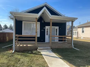 B St. Bungalow - Image 2