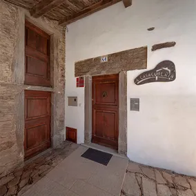 A 200-year-old rectory house, 4000 m2 estate - Image 2