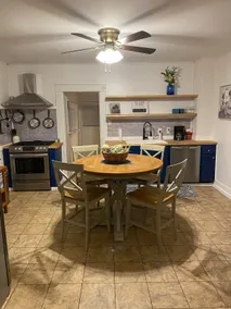 Cheerful Downtown 3 Bedroom home in the historic area of Columbus - Image 3