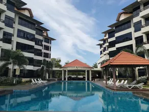 Samsuria by the Beach - Image 2