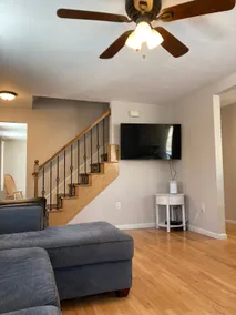 2-3 bedroom house on 5 acres - Image 4
