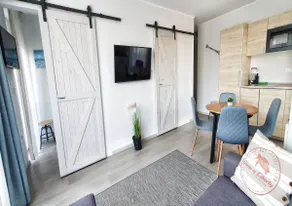 Marina Apartment by Dora - Image 5