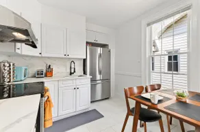 Cozy Gem in the Heart of East Rock with FREE Parking near Yale and DT - Image 2