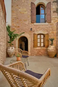Wild Violet Villa: an old vision of luxury - Image 4