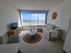 Beautiful Renovated Waterfront Studio! - Image 2