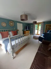 Stunning accommodation in unique rural setting - Image 3