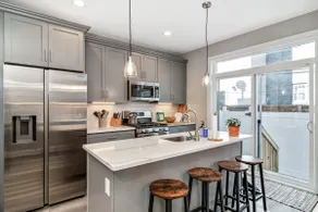 Charming Townhouse w/ Roofdeck -4B/3B - Sleeps 11! - Image 5