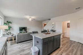Elegant Modern 3BR New Built Retreat for Fam&Group - Image 4