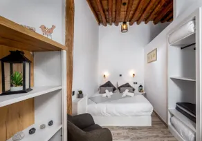 Lotza Traditional House Salakos - Image 3