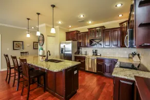 Lovely 3 bedroom condo with pool on Lake Amistad - Image 3