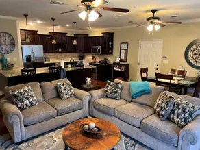 Lovely 3 bedroom condo with pool on Lake Amistad - Image 5