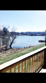 Cozy Lakefront 4 bedroom condo w/indoor fireplace - Image 2