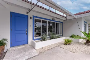 Newly Renovated Beach House w Heated Pool, 4 BR, 3 BA - Image 4