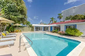 Newly Renovated Beach House w Heated Pool, 4 BR, 3 BA - Image 2