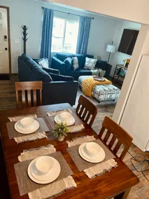 The Perfect 3 Bedroom Apartment - Central location - Image 2