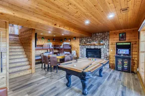 Gorgeous 6BR Cabin w/Spa, Firepit, Arcade& Mountain View - Image 5
