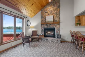 Full Rec lake house just over 1 hr from Green Bay! - Image 3