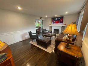 Spacious 4 Bedroom House in Quiet Neighborhood, near Light Rail - Image 2