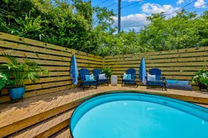 WOW Location - WALK to Beach, coffee, shops, park - Image 3