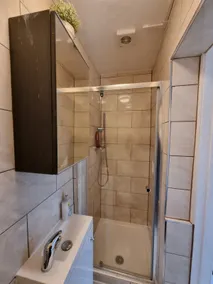 Adorable studio flat with private entrance. - Image 2