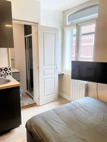 Studio Netflix & Bed - Image 4