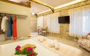 Stone Suites at Lefkada's Old Port - Image 2
