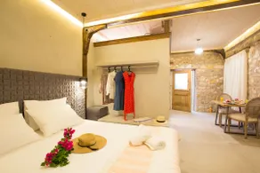 Stone Suites at Lefkada's Old Port - Image 3