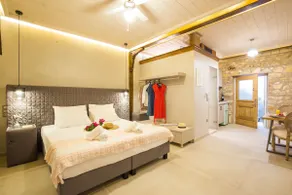 Stone Suites at Lefkada's Old Port - Image 4