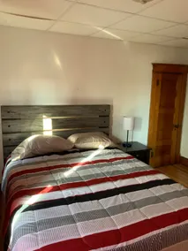 Wonderful 3 Bedroom home close to Nelson Park - Image 5