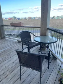WATER VIEWS! Cheerful & Serene *FEEL GOOD SPACE* - Image 4