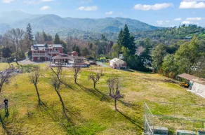3/4 BR on 2 acres- River access & Pool, 5mi to SNP - Image 4