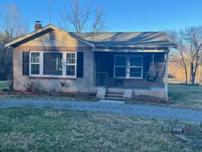 Granny Ruby’s Cottage close to TIEC and Lake Lure - Image 2