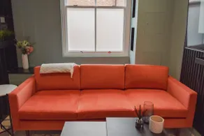 Central Townhouse | Sleeps 6 - Image 3