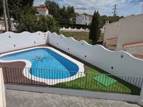 Private Pool near the Beach, 40 min from Barcelona - Image 3