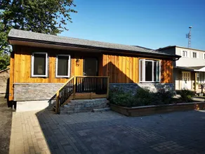 Your cozy, by the water escape on Lake Ave awaits! - Image 2