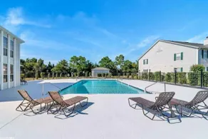 Cozy 1BR condo close to beaches, OWA & Sportsplex! - Image 4