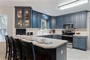 Fun & Spacious Family Oasis + Hot Tub + Ping-Pong - Image 5