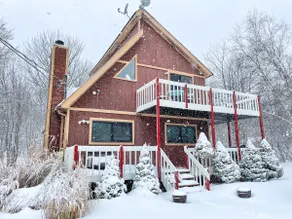 Pocono Hills Retreat- Hot Tub- Family Getaway - Image 3